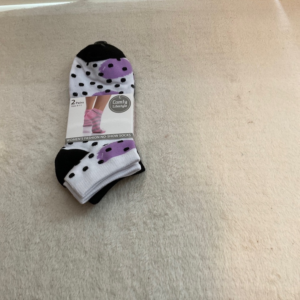 Women's No-Show Socks - White with Purple Polka Dots (2-Pack)